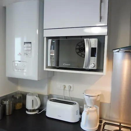 Center Apartment *